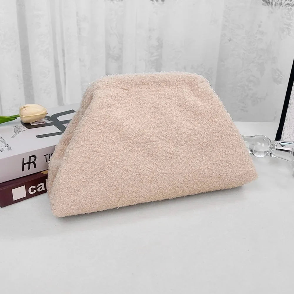 Teddy Tasche Beige – Bild 4