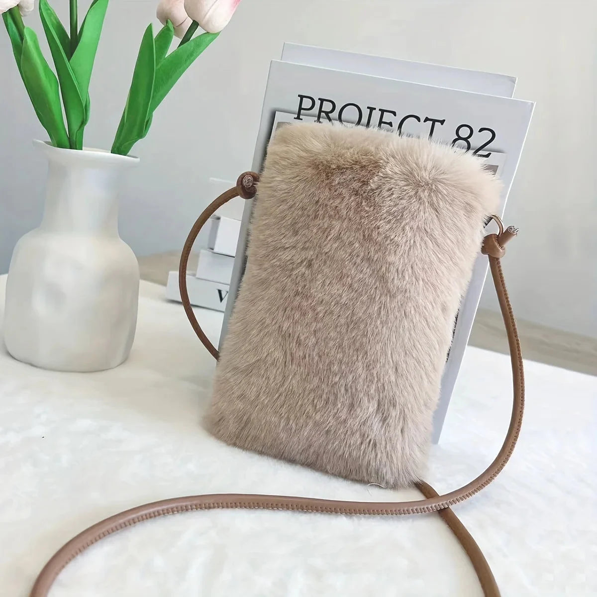 Teddy Fleece Cross Body Bag – Bild 5