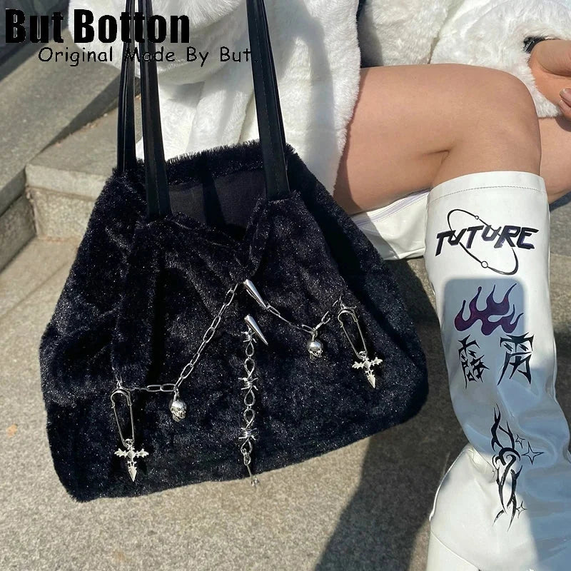 Black Fluffy Bag – Bild 2