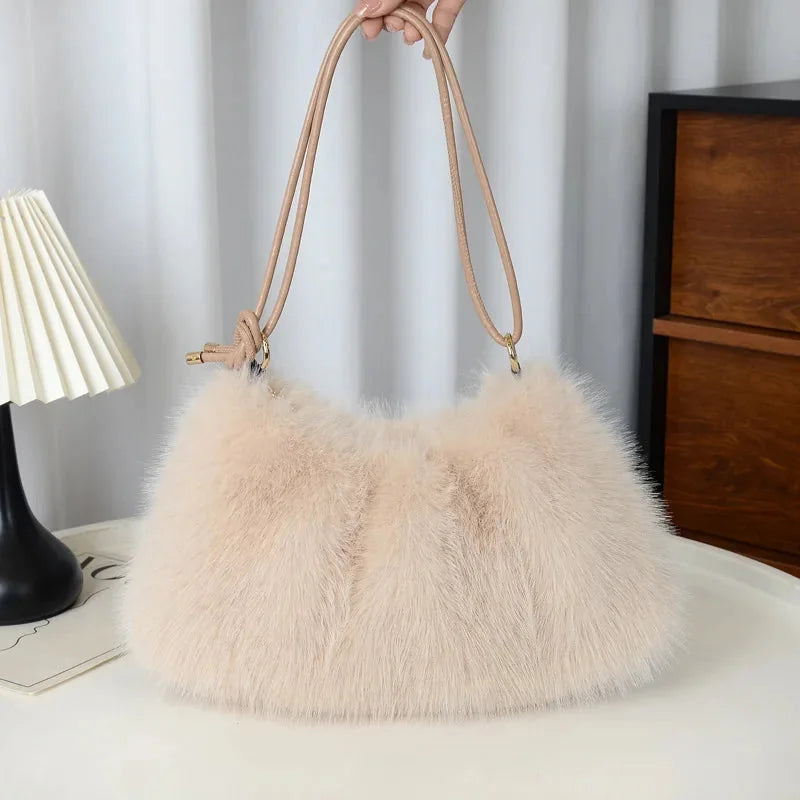 Big Fluffy Bag – Bild 4