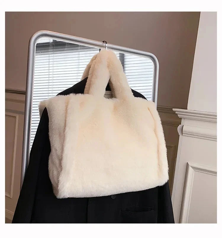 Fluffy Bag Tote – Bild 3