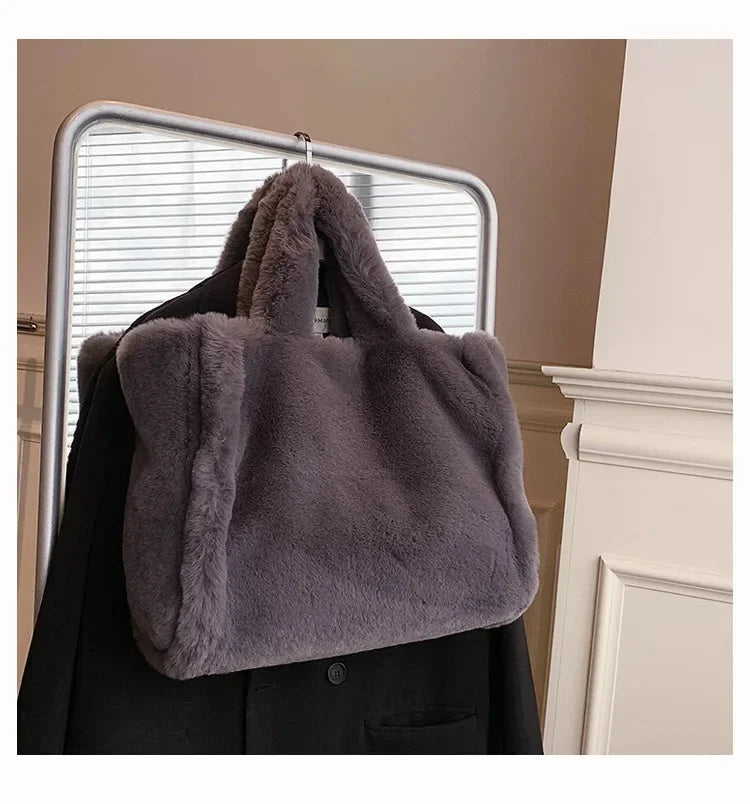 Fluffy Bag Tote – Bild 9