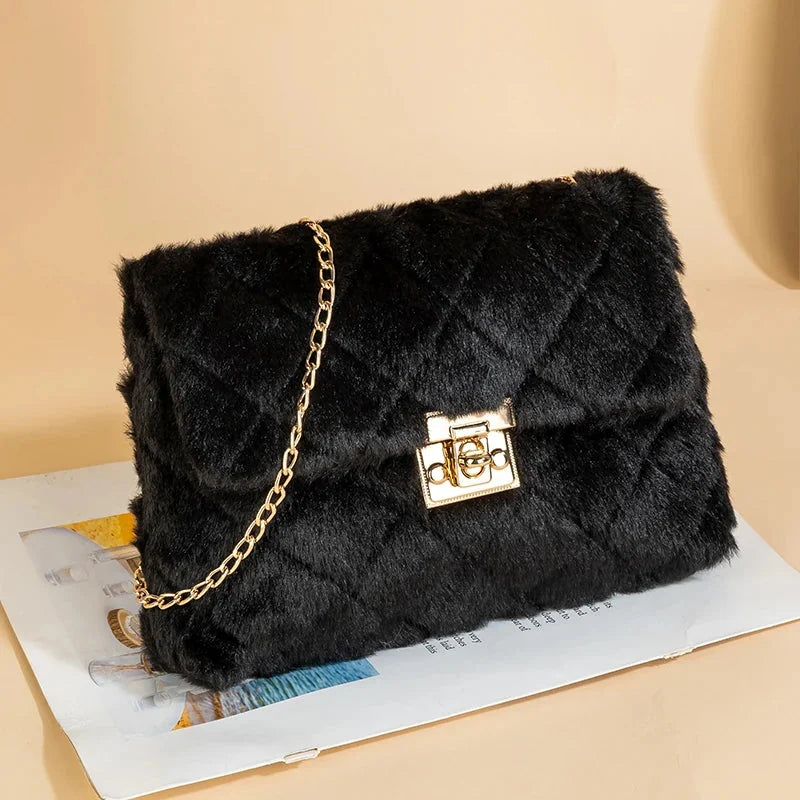 Schwarze Plüsch Tasche – Bild 4